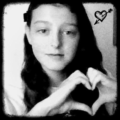 Sara Hawthorne Photo 9
