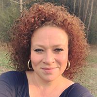 Billie Brooks Photo 11