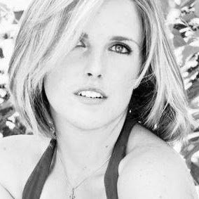 Amy Stoll Photo 11