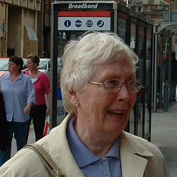 Mae Bell Photo 29