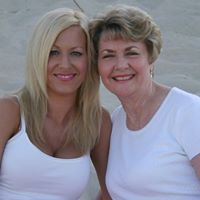 Elizabeth Major Photo 23