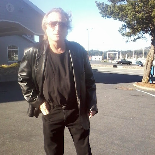 Dennis Halverson Photo 21