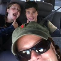 Laura Richardson Photo 20