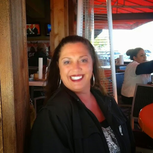 Shelly Henderson Photo 44