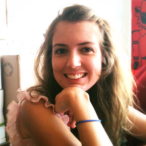Emily Booker Photo 4