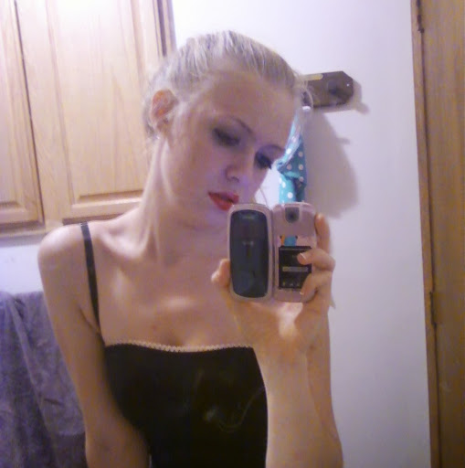 Abigail Roe Photo 5