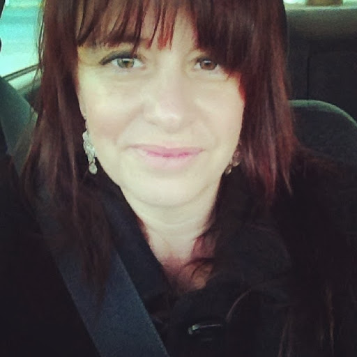 April Jensen Photo 14