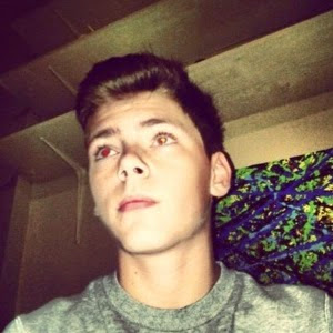 Devin Hutchinson Photo 9