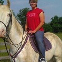 Michelle Amos Photo 38