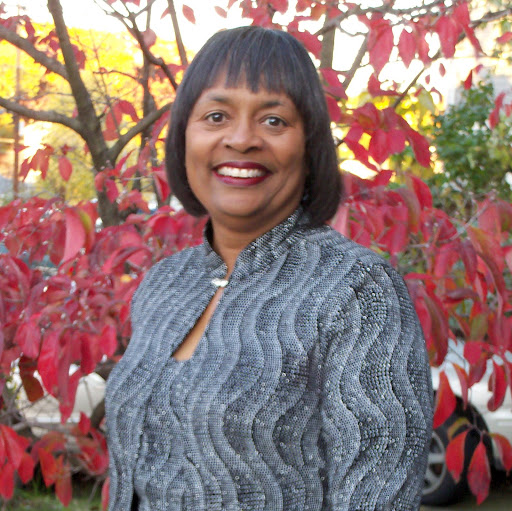 Valarie Smith Photo 22