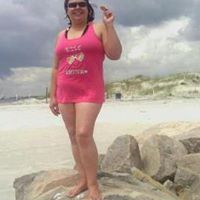 Janet Perez Photo 17