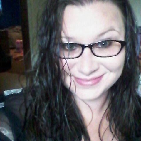 Stephanie Maki Photo 29