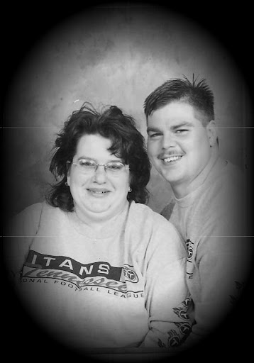 Lisa Reeves Photo 37