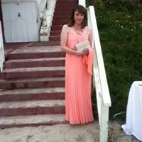 Gina Angulo Photo 4