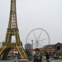 Jie Gao Photo 14