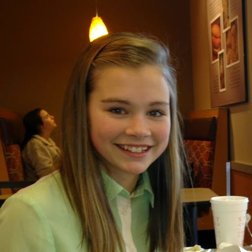 Sara Stanley Photo 30