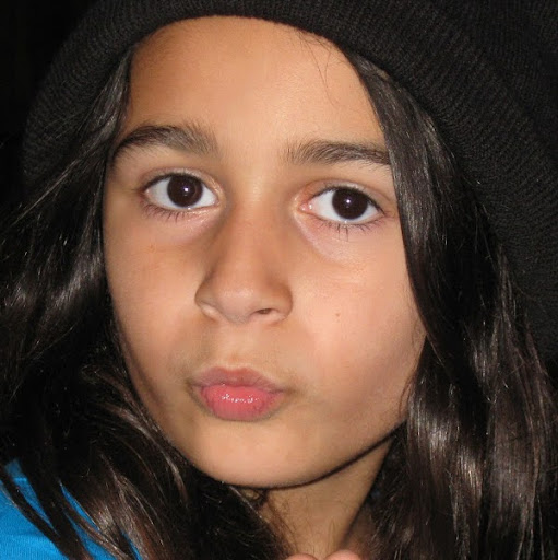 Veronica Perry Photo 10