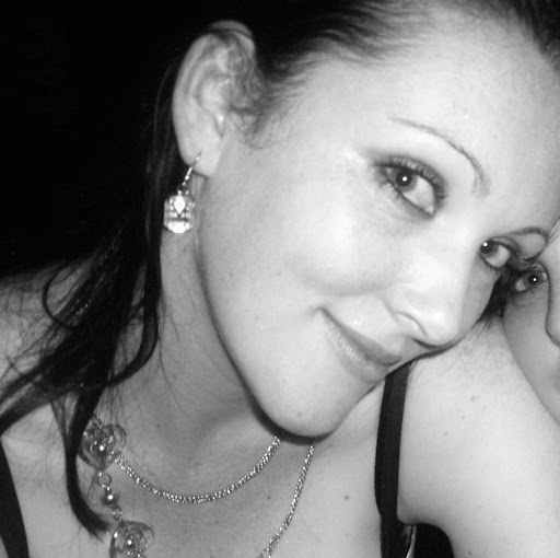Jennifer Rich Photo 33