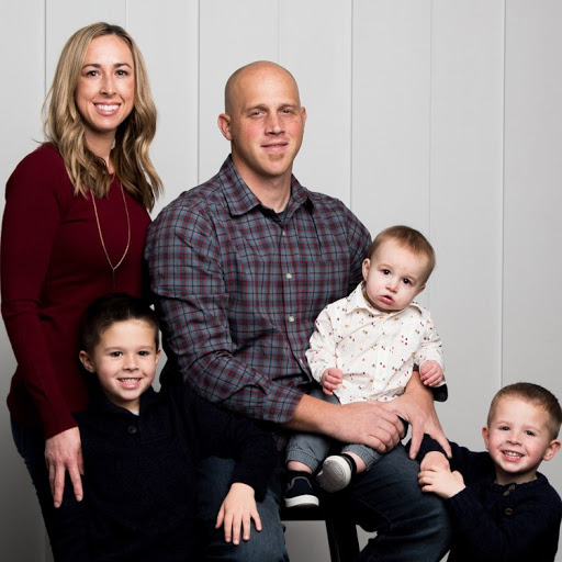 Jennifer Zollinger Photo 8