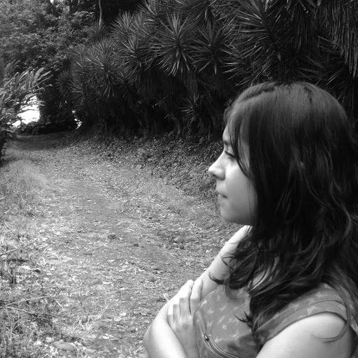 Rebecca Zamora Photo 7