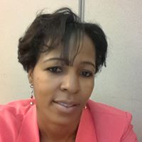 Denise Richard Photo 18