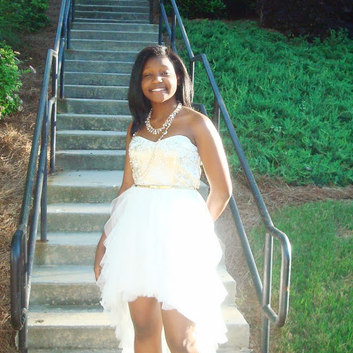 Deanna Graham Photo 10