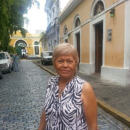 Carmen Valentin Photo 36