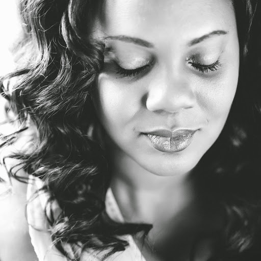 Danielle Gibbs Photo 20