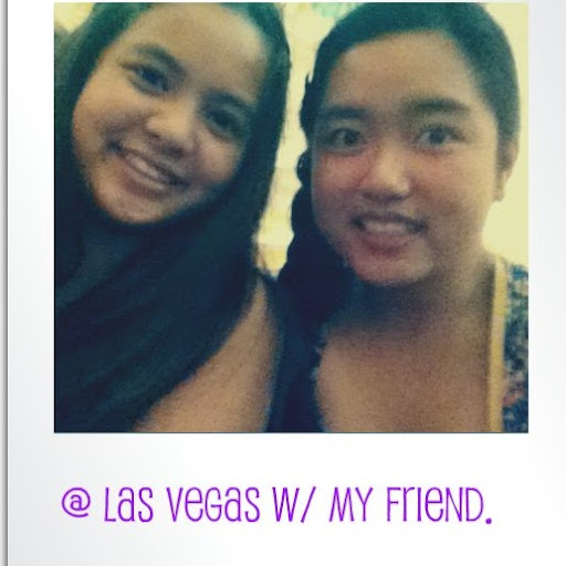 Nicole Burgos Photo 17