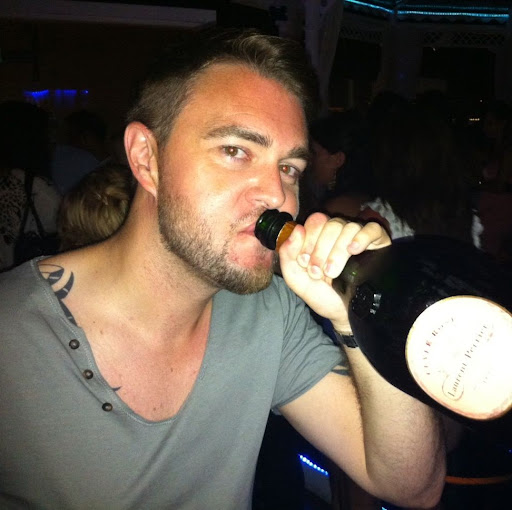 Lee Bennett Photo 39