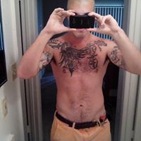 Christian Brown Photo 10