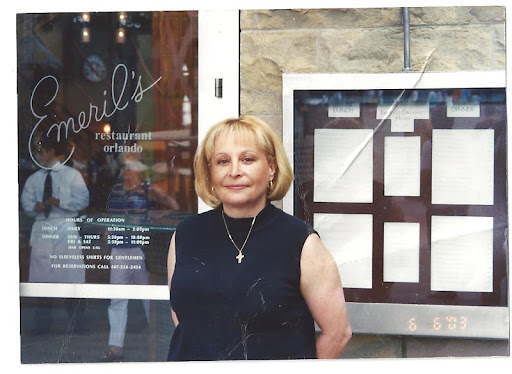 Linda Willis Photo 17