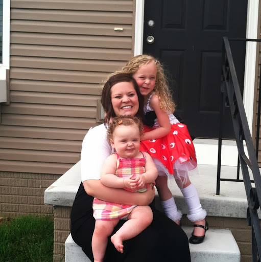 Jennifer Manning Photo 35