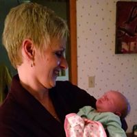 Jennifer Hoeft Photo 16