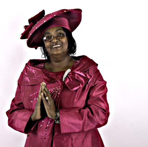 Nellie Brown Photo 40