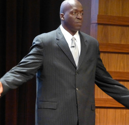 Calvin Duncan Photo 6