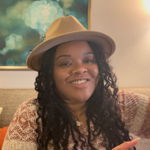 Danielle Whitehead Photo 8