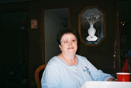 Cynthia Holcomb Photo 17