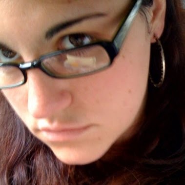 Victoria Mead Photo 20