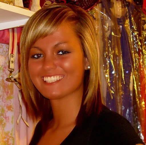 Stefanie Reed Photo 10