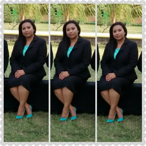 Dora Valencia Photo 8