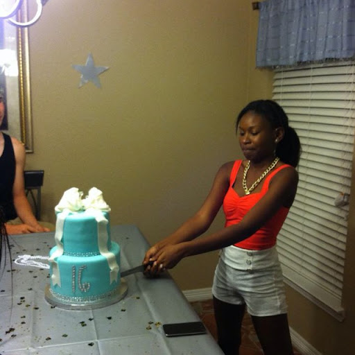 Clarissa Harris Photo 28