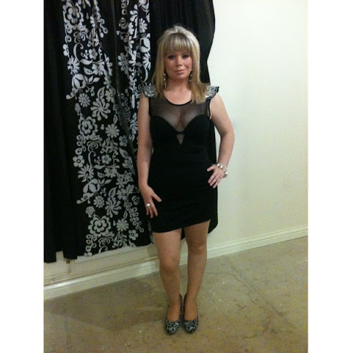 Samantha Bacon Photo 15