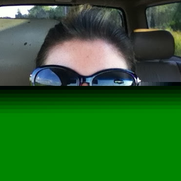 Julie Riley Photo 26