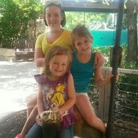 Debra Mayes Photo 13