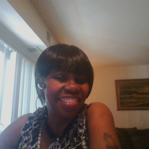 Robin Adams Photo 15