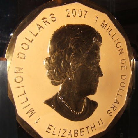 Louise Forbes Photo 13