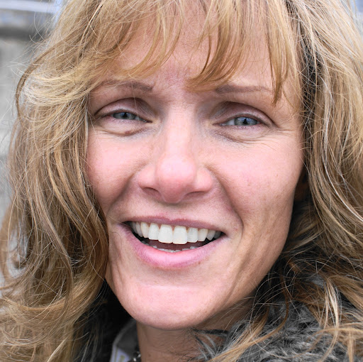 Tracey Jones Photo 32