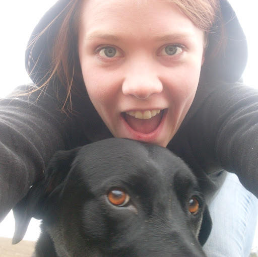 Danielle Calvert Photo 10