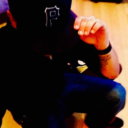 Efren Martinez Photo 1